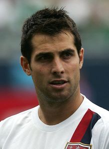 Fulham 800x600 CBocanegra