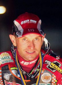 Robins set the pace