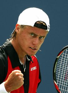 Hewitt makes strong start