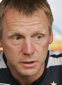 Pearce waiting for Walcott