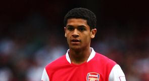 Denilson set for new deal