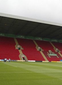 Crewe wrap up keeper deal