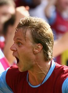 Laursen issues Villa warning