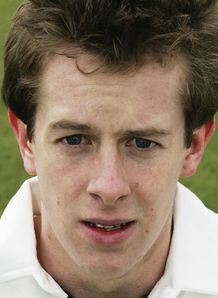 Foxes bat out for draw