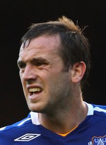 Everton survive Metalist scare