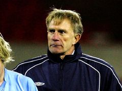 Salisbury boss Nick Holmes