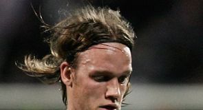 Frisians bring back Vayrynen