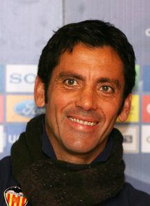 Atletico make Flores appointment
