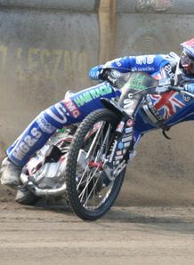Britain into world final