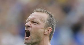 Taylor considers Blues deal