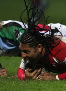 Gloucester Lesley Vainikolo_scoring against Harlequins