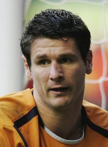 Pollitt agrees Latics stay