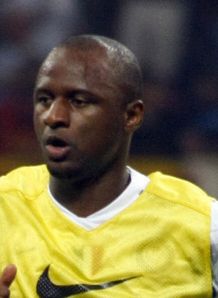 Vieira acclaims Arsenal squad