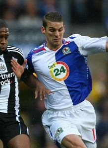 Bentley brace sinks Toon