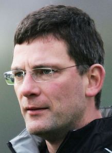 United swoop for Sandaza