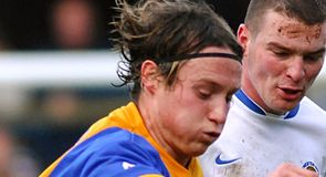 Davies delivers knockout blow