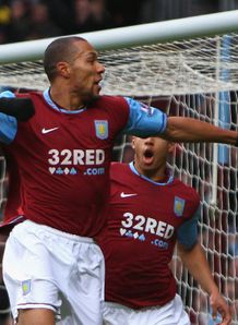 Villa stroll past Royals