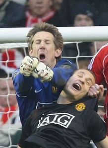 manchester united edwin van der sar liverpool