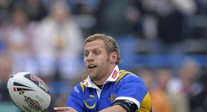 Warriors pip Rhinos