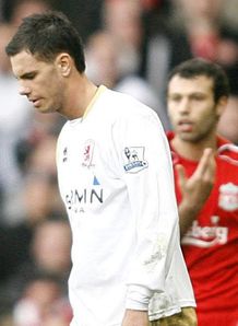 Jeremie Aliadiere sent off Liv v Boro