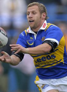 Rhinos v Giants - Teams