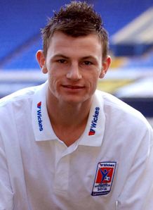 Bees bag Ipswich defender