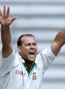 South Africa Jaques Kallis appealing for wicket against Bangladesh