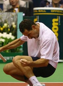 Llodra wins in Rotterdam