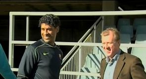 Steve McClaren meets Barca coach, Frank Rijkaard