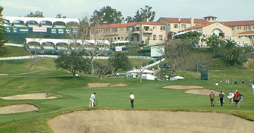 Riviera's 9th hole and clubhouse