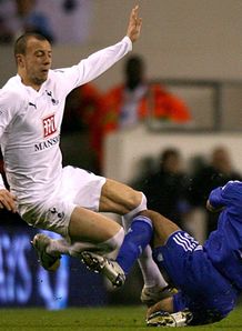 Alan Hutton Ashley Cole tackle Chelsea
