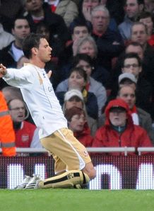Aliadiere still backing Gunners