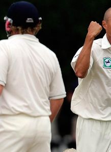 Chris Martin gets Ian Bell 2nd Test NZ v England 2008