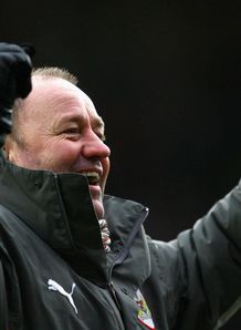 Johnson relishes Eagles test