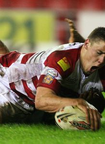 New Wigan deal for Tomkins