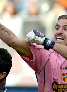 Chelsea in Storari link