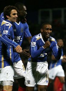 Defoe gives Mac the blues