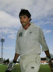 Stephen Fleming New Zealand leaving the field at Napier