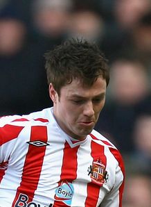 sunderland jonny evans aston villa
