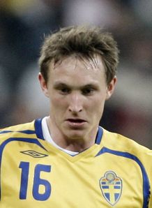 Kallstrom open to Toffees move