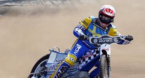 Wolves hope for Lindgren