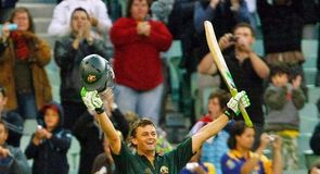 Gilchrist to join Middlesex