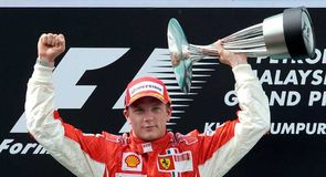 Raikkonen on top in Malaysia