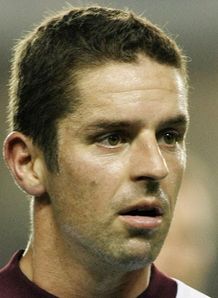 Robins swoop for Russell