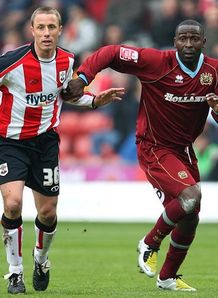 Andrew Cole Burnley Championship Football Southampton