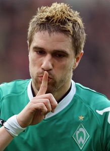 Ivan Klasnic celeb Bremen v Schalke