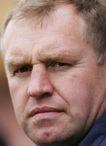 Richards bemoans officials