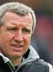 Dragons turn to Jones