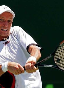 Davydenko in fine form