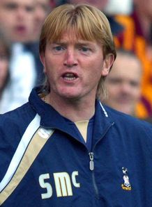 Topp leaves Bantams